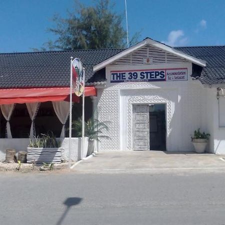 The 39 Steps Hotel Watamu Exterior photo